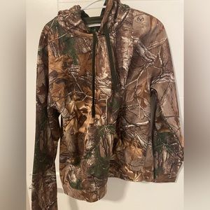 Camo hoody size medium